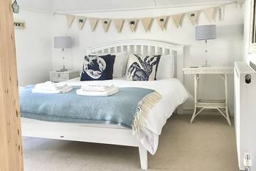 Holiday Home for 4 People in Porthleven, Cornwall, Photo 1