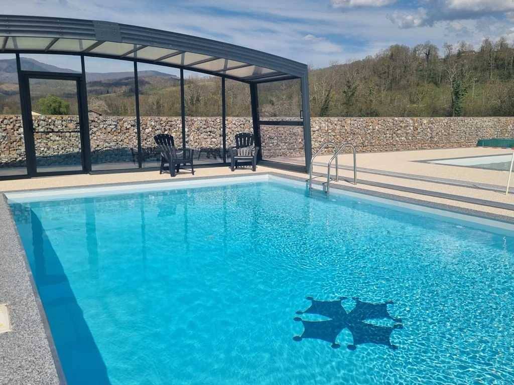 Zecamping 3 étoiles espace aquatique mobil-home Tv 33m2 6 pers in Seix, Parc naturel régional des Pyrénées ariégeoises