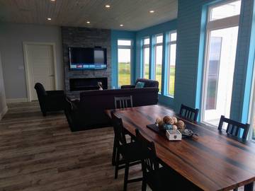 Cabin Rentals And Lodges for 6 Guests in Prince Edward Island, Canada, Picture 3