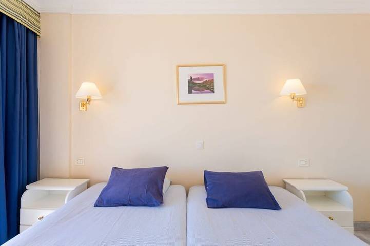 Ganze Wohnung, 41 Elegant & Stunning Holiday Home With Panoramic Cliff & Sea Views in Playa de los Guíos, Santiago del Teide