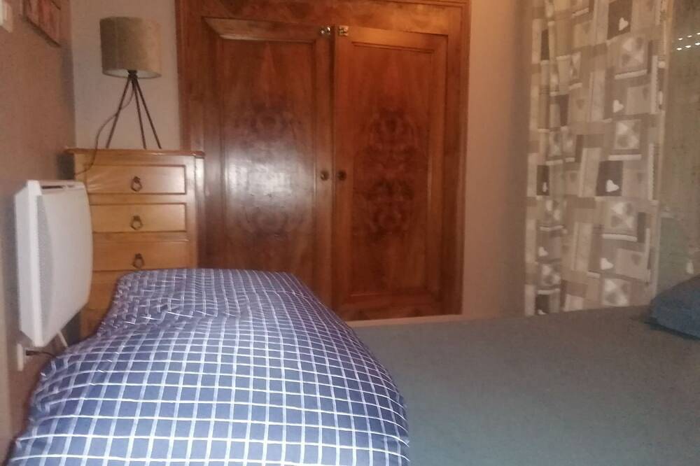 Maison cosy entièrement équipée, calme nature idéal pour famille de 4 personnes. in Broye, Région d'Autun