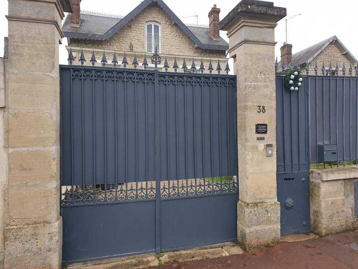 Appartement entier, Le Gîte Senlisien in Senlis, Oise