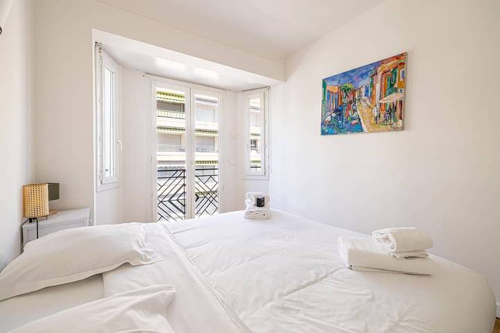 Entire apartment, Cannes à 200m de la Plage - Rue Pasteur - 3 Pièces - 6 Couchages in Cannes, Mediterranean Coast (France)