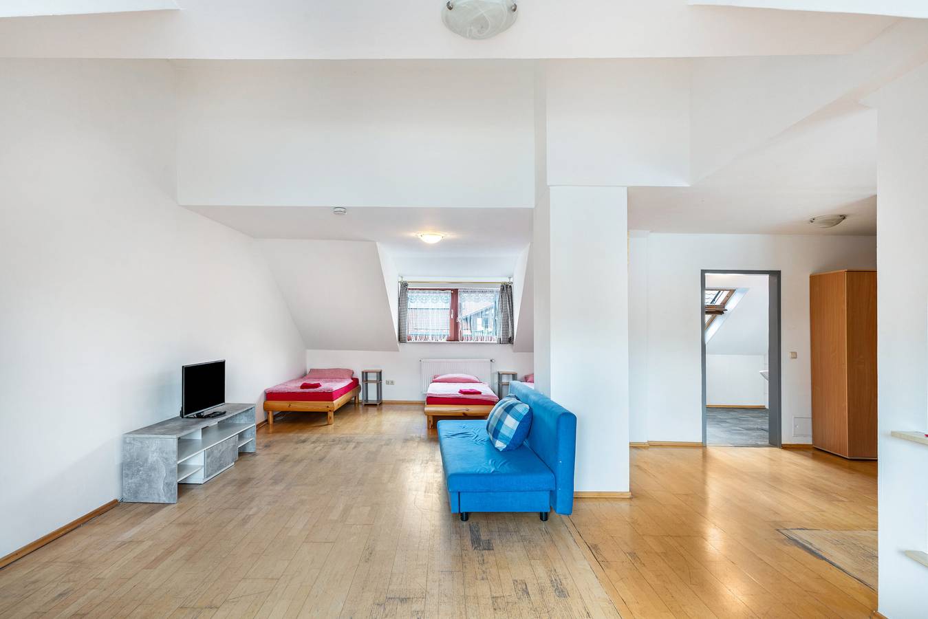 Apartamento entero, Apartamento 'Appartement 4' con terraza compartida y Wi-Fi in Putzbrunn, Alta Baviera