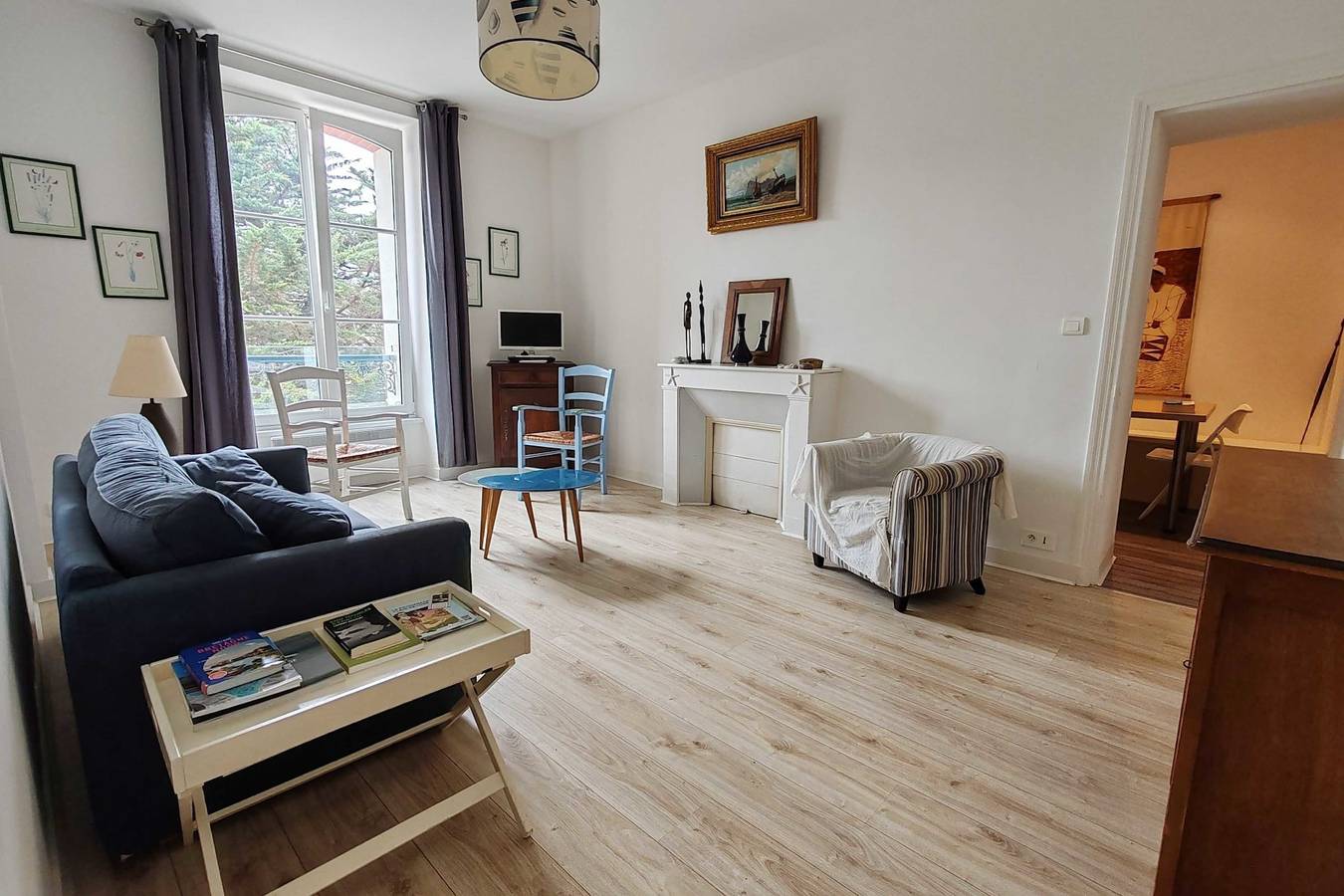 Apartamento entero, Bright apartment with private beach access in Saint-Lunaire, Región de Saint-Malo