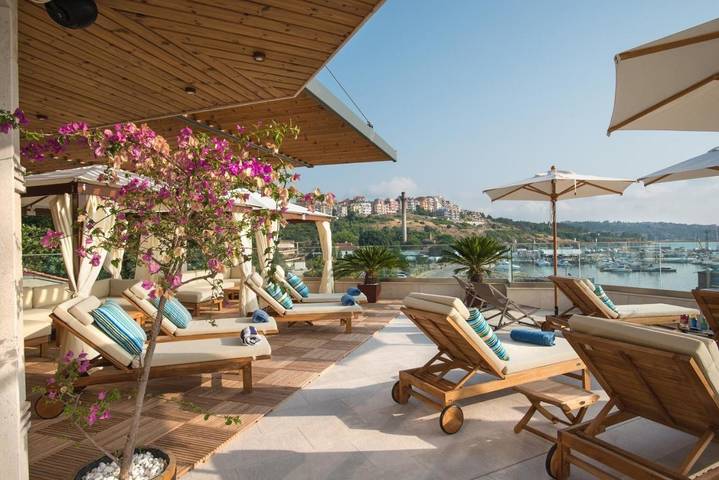 Hotel dla 4 osób, z basen i ogród oraz sauna i widok, Dla rodziny w Sozopol
