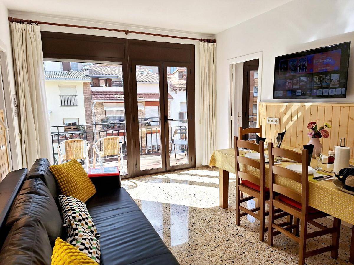 Apartamento entero, Superior Apartment in Bagá, Pirineo Catalan
