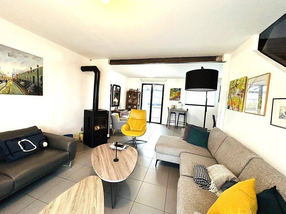Appartement de vacances entier, Maison 4 chambres 6 personnes 50 m plage du Fort-Bloqué - Wifi, jardin, parking privé in Le Fort-Bloqué, Ploemeur