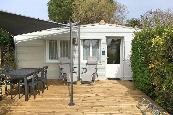 Gîte pour 2 personnes, avec Terrasse et Jardin