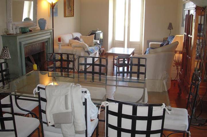 Location de vacances pour 6 personnes, avec jardin et balcon dans Office De Tourisme De Saint Florent - 4
