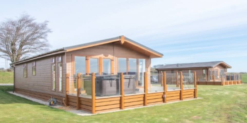 Lodge für 4 Personen mit Terrasse in Clyde Muirshiel Regional Park