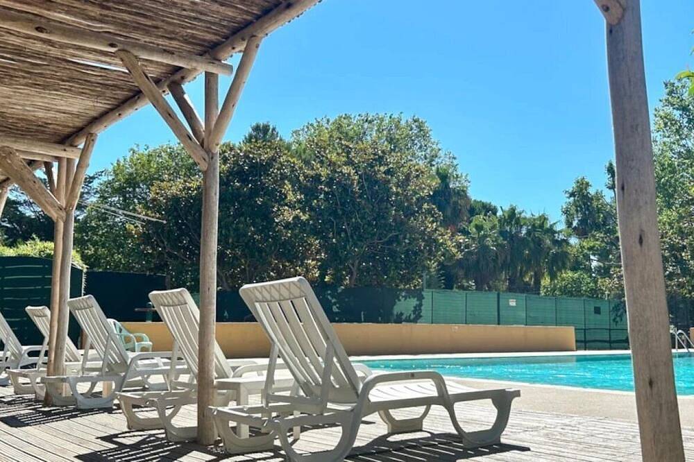 Zecamping 2 étoiles piscine mobil-home Tv clim 29m2 4 pers in Villeneuve-lès-Maguelone, Mediterranean Coast (France)