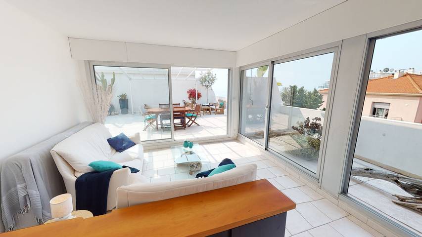 Appartement de vacances pour 5 personnes, avec piscine ainsi que vue sur l’océan et balcon, adapté aux familles dans les Alpes maritimes - 3