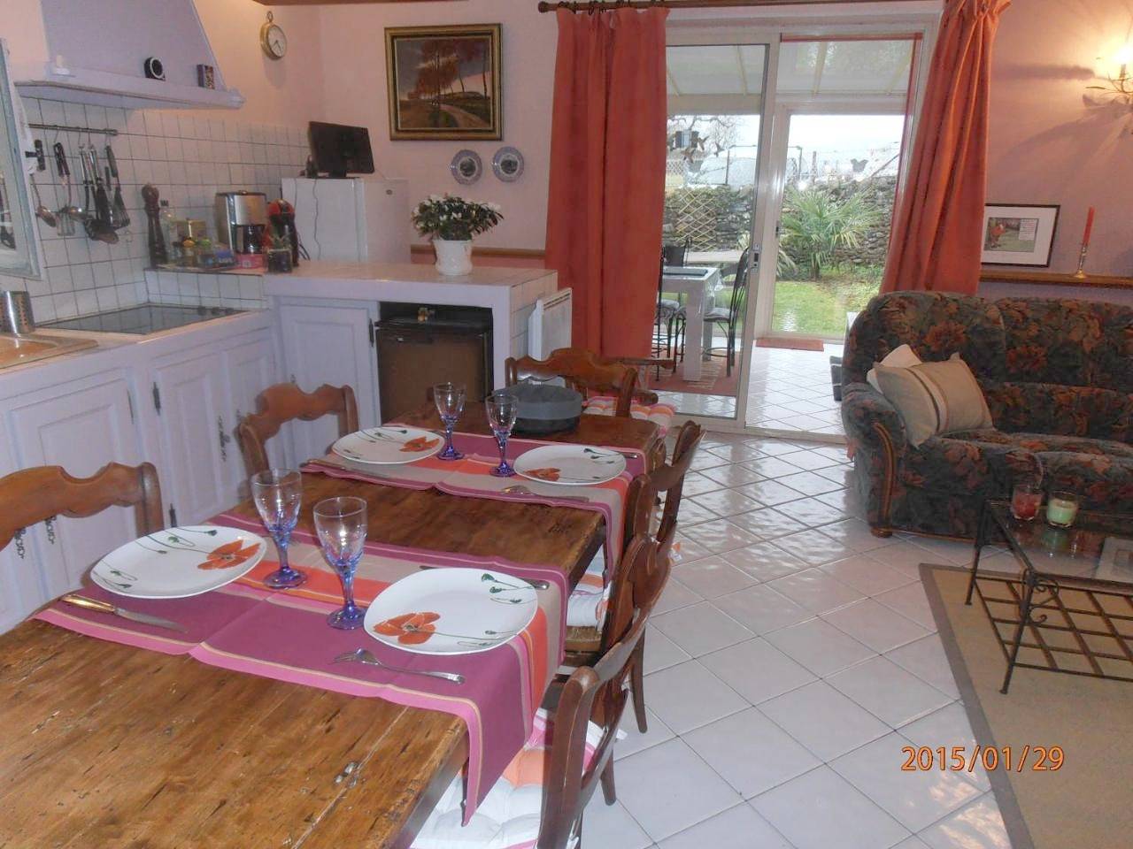 Two-Bedroom Cottage (5 Adults) in Oloron-Sainte-Marie, Béarn