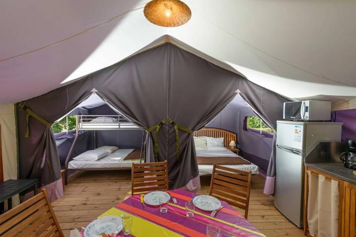 Tente pour 5 personnes, avec bassin pour enfant dans le Finistère - 4