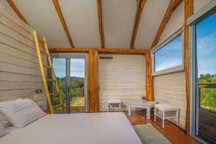 Country House 'Terra Vine Collection - Green Leaf' with Wi-Fi and Air Conditioning in Vanato, Zakynthos