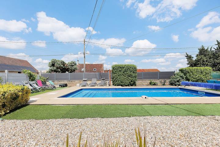 Gîte pour 12 personnes, avec Jardin dans Centre-Val de Loire