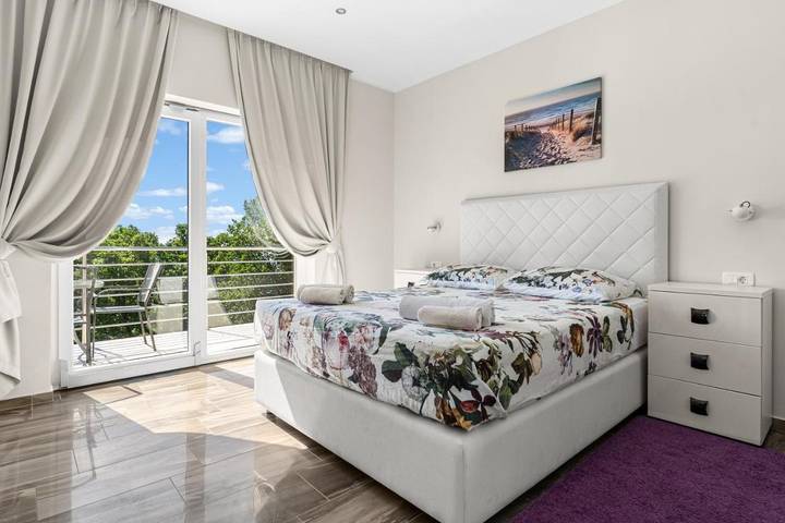 Chambre d’hôte pour 3 personnes, avec jardin ainsi que piscine et vue dans Grad Opatija - 3
