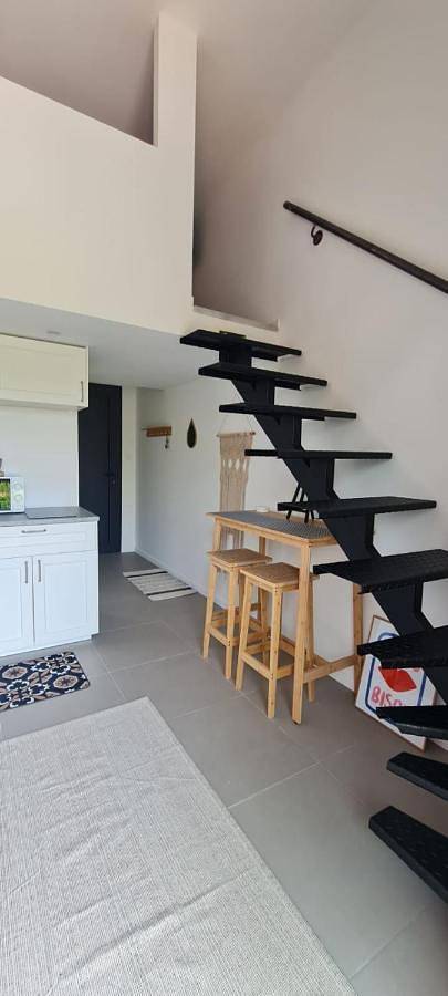 Maison d’hôte pour 2 personnes, avec vue ainsi que piscine et jardin, animaux acceptés à Saint-Cyr-sur-Mer - 4