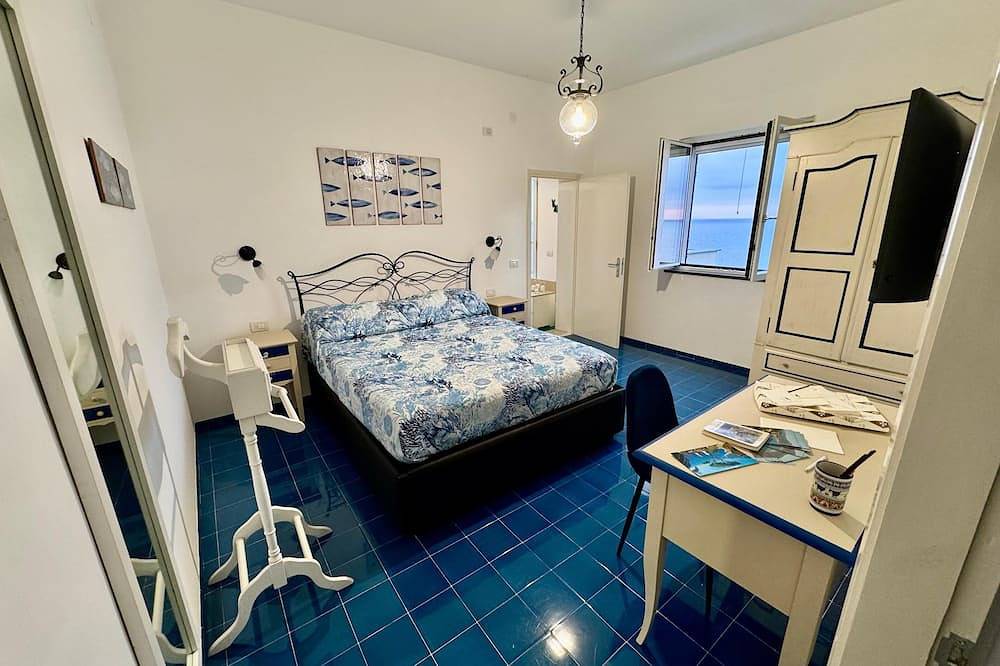 Villa Amare with beach and breathtaking view. in San Cosma, Costa Amalfitana