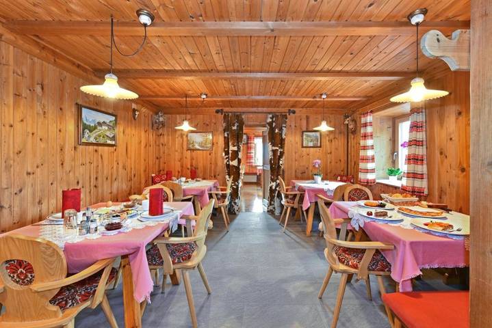 Location de vacances pour 4 personnes, avec vue ainsi que jardin et piscine, animaux acceptés à Bressanone - 3