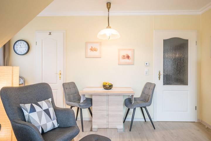 Ganze Wohnung, "Haus Neptun Whg. Nicola" -Ferienwohnung für 4 Personen in guter Lage! in Büsum, Kreis Dithmarschen