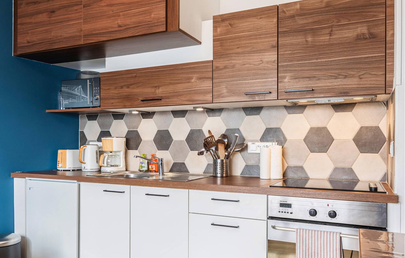 Apartamento vacacional entero, Alojamiento acogedor a 1 km de la playa: cama de matrimonio, wifi, televisión y aparcamiento en la calle in Lézardrieux, Costa de granito rosa