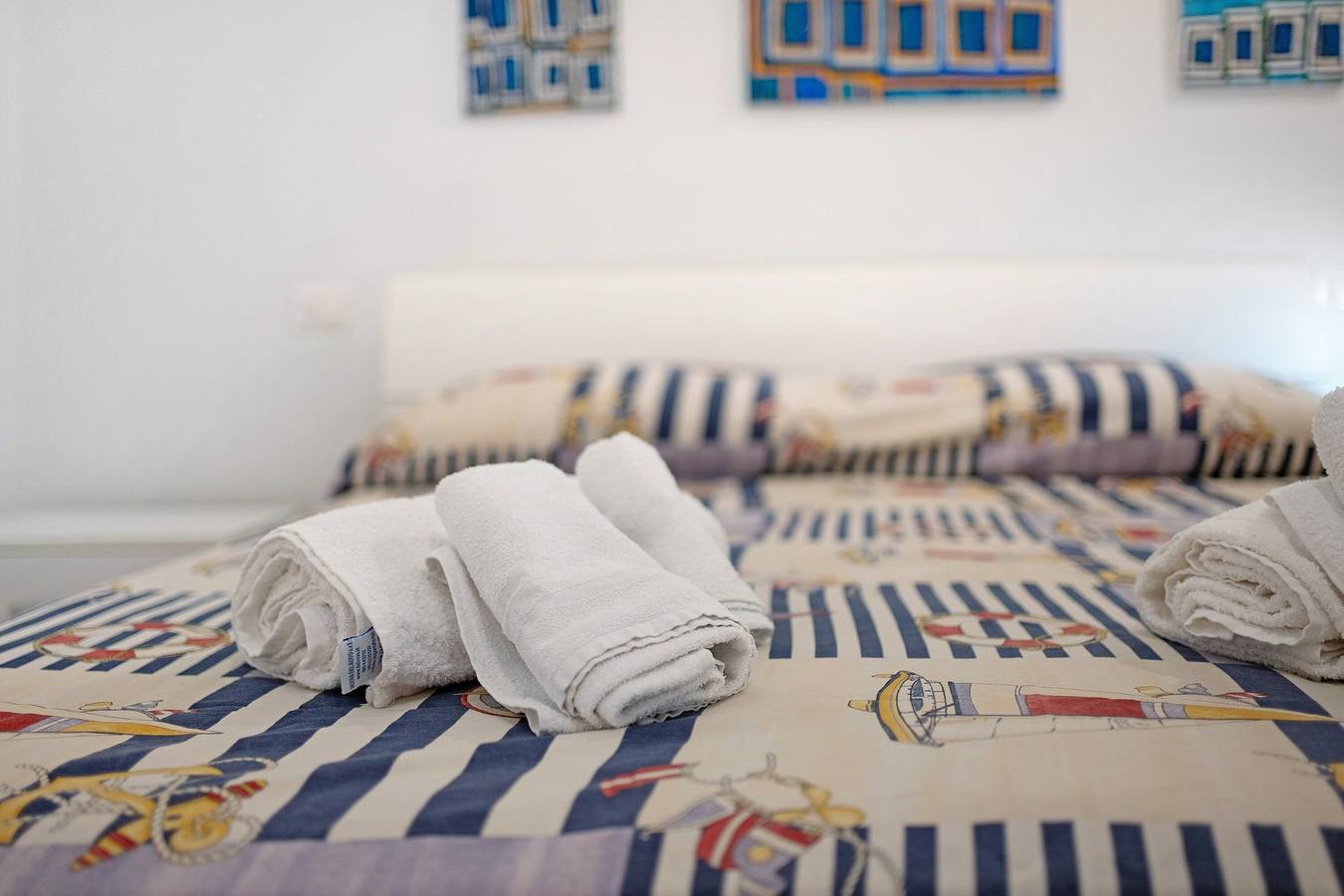 Entire apartment, Apartment "Il Lavatoio, Borgo dei Pescatori" with Wi-Fi in Marina delle Reti, Cervo (Liguria)