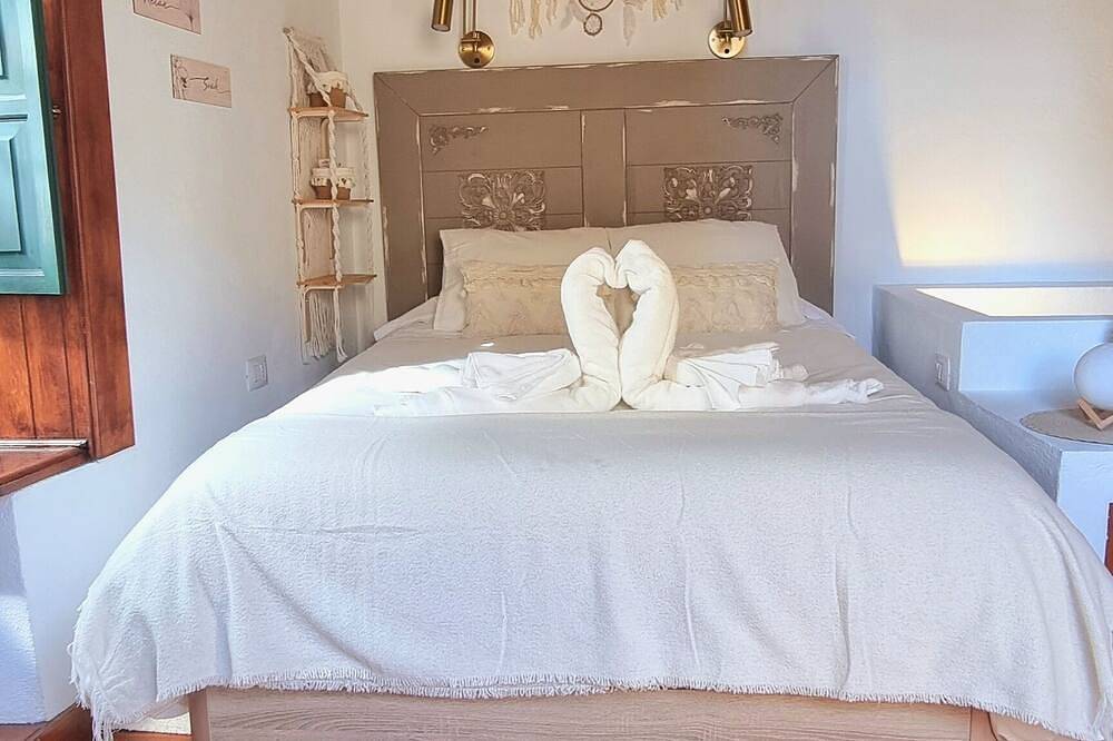 2 minutes for the beach and services! Heart of the old town. Recently restaured. in Santa Cruz de La Palma, La Palma South