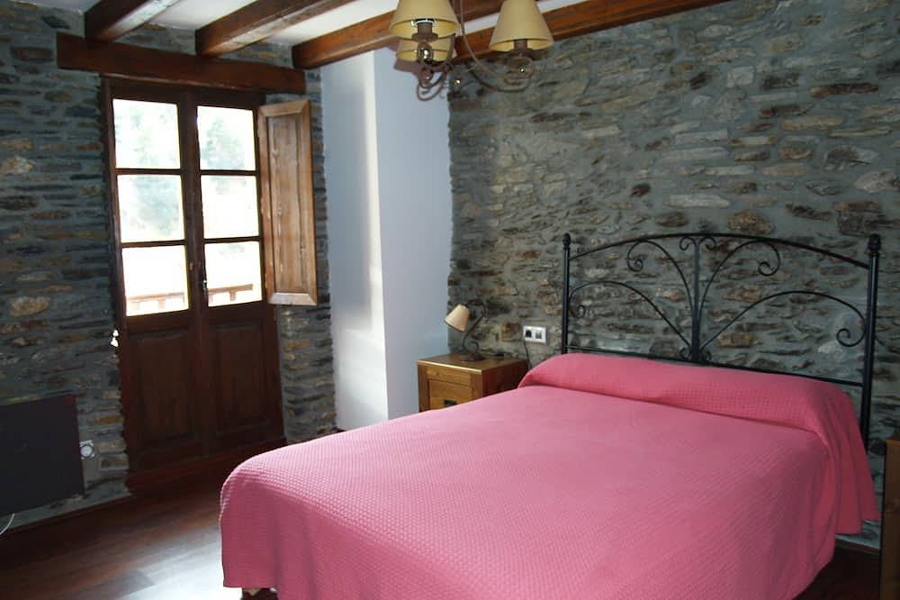 Gite 3 épis à Pal, Andorre, typique de haute montagne village re in Pal Arinsal