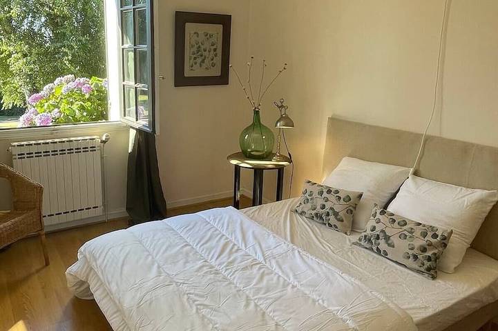 Location de vacances pour 12 personnes à La Douze - 3