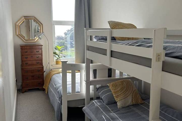 Ganze Wohnung, Seaview Retreat & Private Parking Southsea in Southsea, Portsmouth