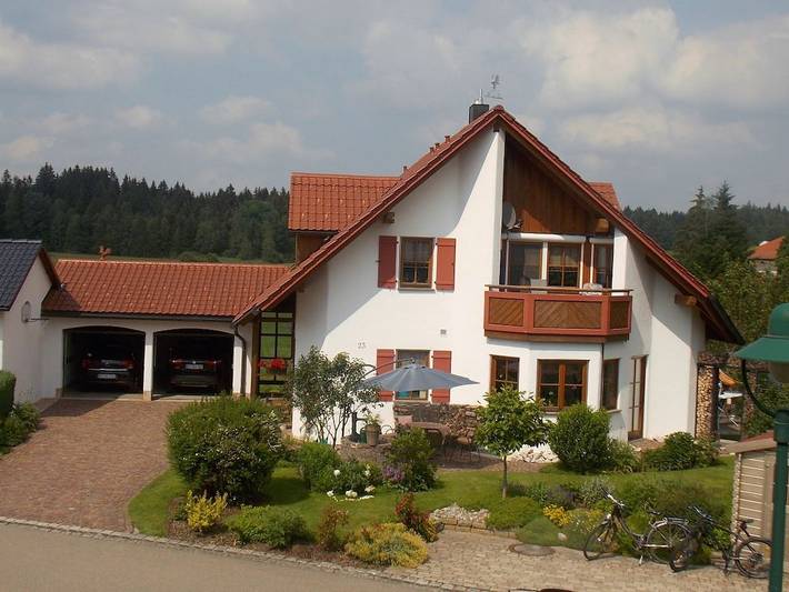 Ferienhaus für 2 Personen, mit Terrasse und Garten sowie Pool und Sauna in Argenbühl