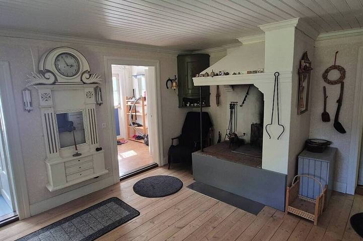 Sommerjuwel mit verglaster Terrasse in der Nähe von Inälvsviken in Hudiksvall, Hälsingland