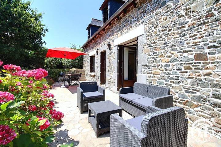 Gîte pour 3 personnes, avec terrasse et jardin - 1