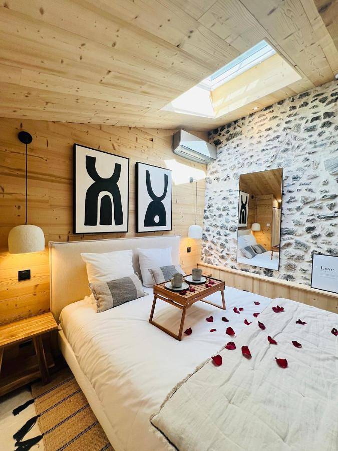 Appartement entier, One-Bedroom Apartment in Chamalières, Parc naturel régional des Volcans d'Auvergne
