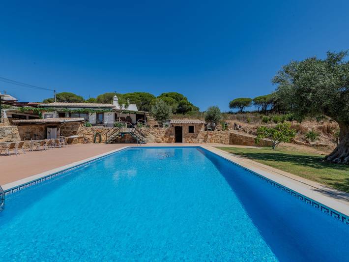 Casa de férias para 4 pessoas, com terraço e jardim em Pêra