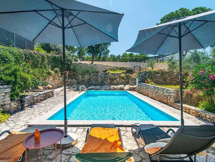 Villa in Rakalj mit Schwimmbecken in Marčana, Südküste Istrien