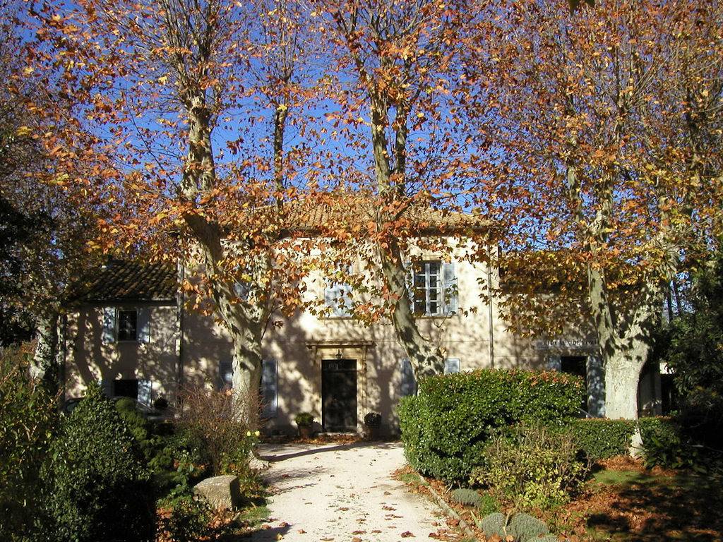 Chambres d'hôtes Les Faverolles - Chambre "Lavande" in Avignon, Vaucluse