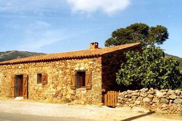 Gîte pour 2 personnes, avec jardin à Galéria