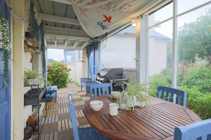 Studio entier, Studio 'Mimi's Penty' avec vue sur la mer, terrasse privée et Wi-Fi in Trédrez-Locquémeau, Ceinture Dorée