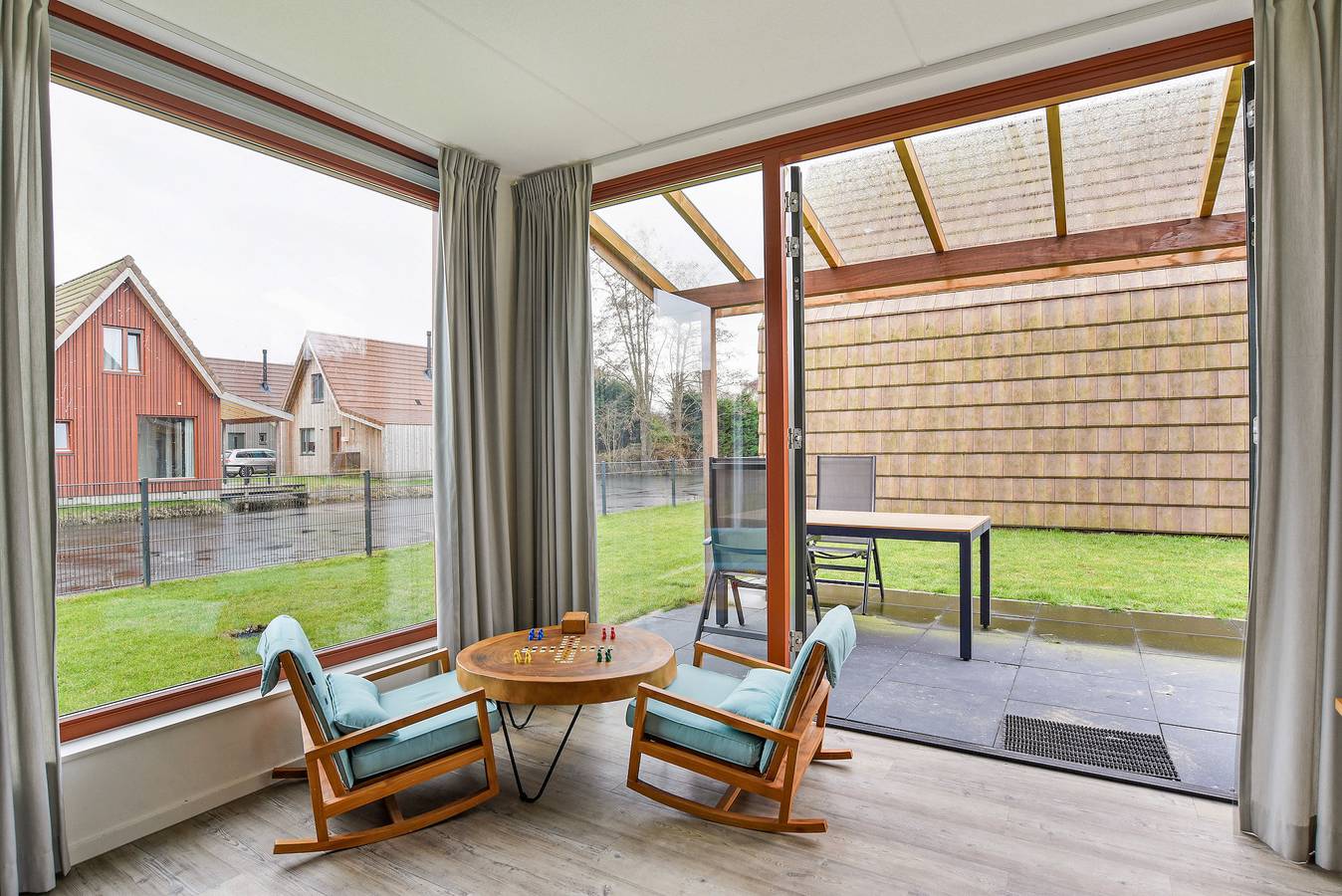 Bungalow für 4 Personen mit Terrasse in Reeuwijk, Groene Hart