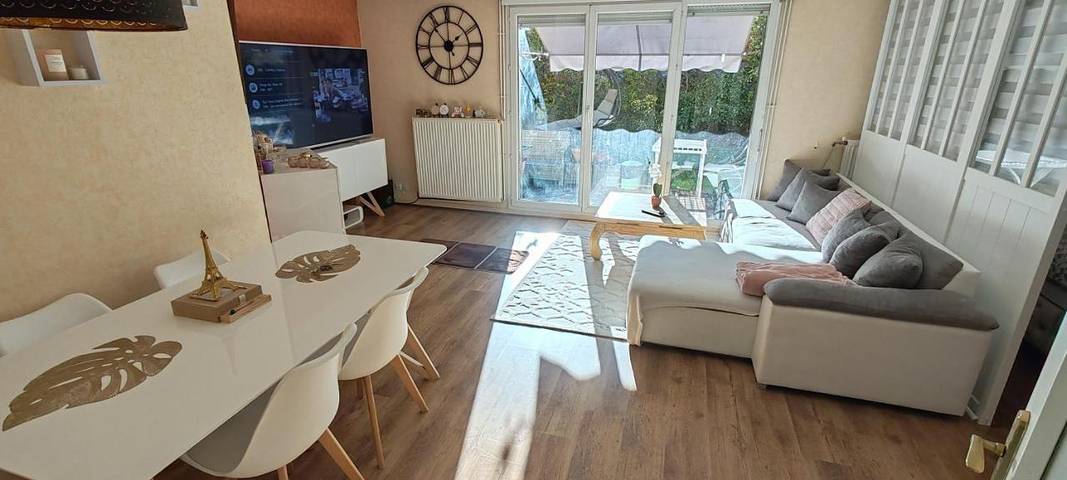 Gîte pour 6 personnes, avec jardin à Élancourt - 3