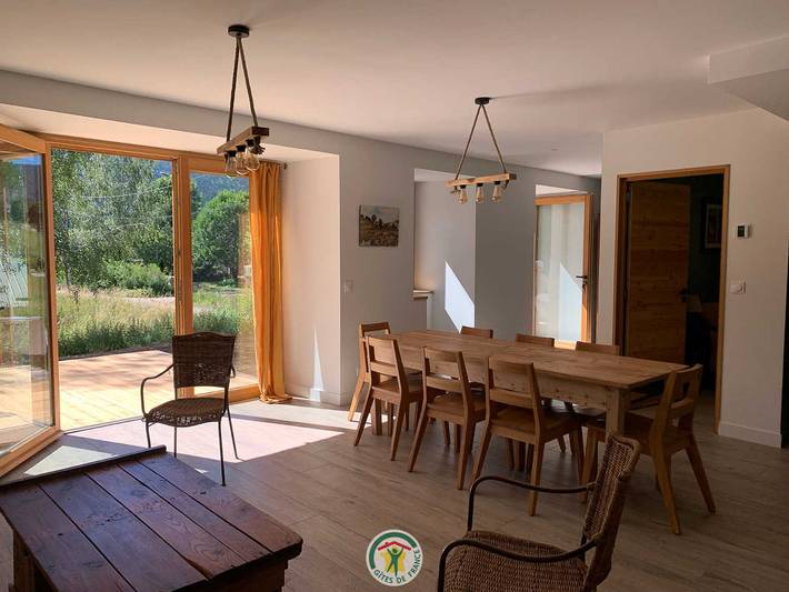 Gîte pour 8 personnes, avec Terrasse et Jardin