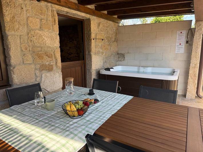 Location de vacances pour 11 personnes, avec vue ainsi que jardin et piscine, animaux acceptés à Padrón - 3