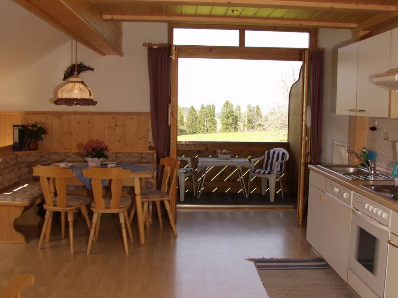 Ganze Wohnung, Ferienwohnung 'Eiche' mit Bergblick, gemeinsamer Terrasse und Wlan in Immenstadt, Bayerisch Schwaben