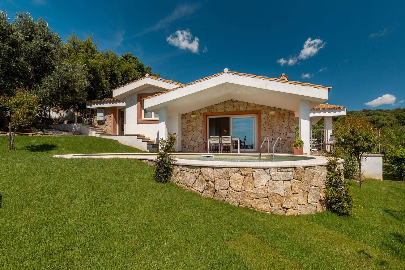 Villa Stefanina - Sea view and private garden a few km from the beach of Cala Sinzias in Genna Spina, Castiadas