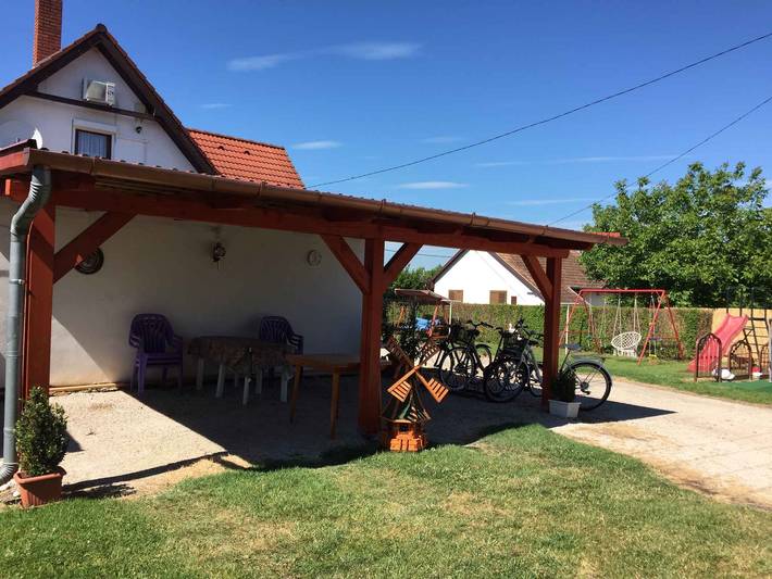 Maison de vacances avec piscine et jardin in Balatonkeresztúr, Rive sud du lac Balaton