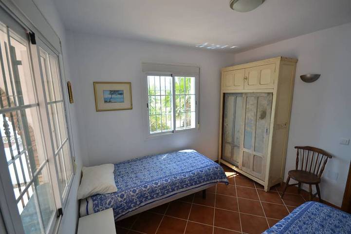 La Peruela. Une spacieuse villa rurale de 4 chambres avec piscine privée et vue imprenable in Viñuela, Cordillera Penibética