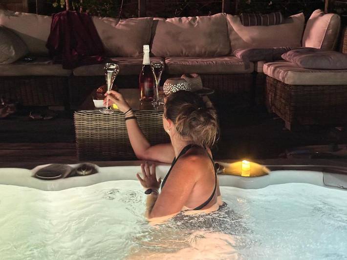 Maison d’hôte pour 2 personnes, avec piscine ainsi que jardin et vue dans les Alpes maritimes - 2